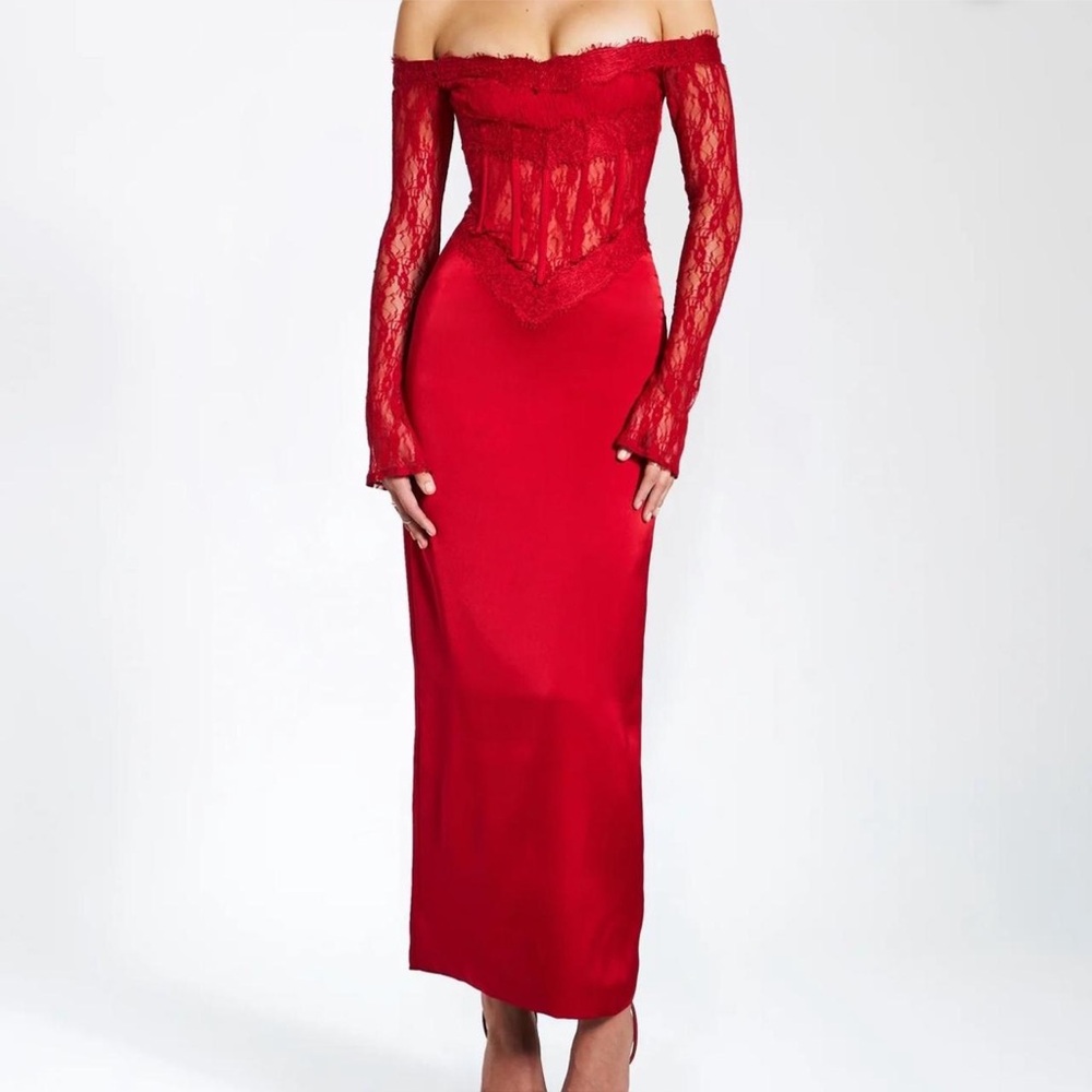 Miss Circle Lace Satin Corset Maxi Dress